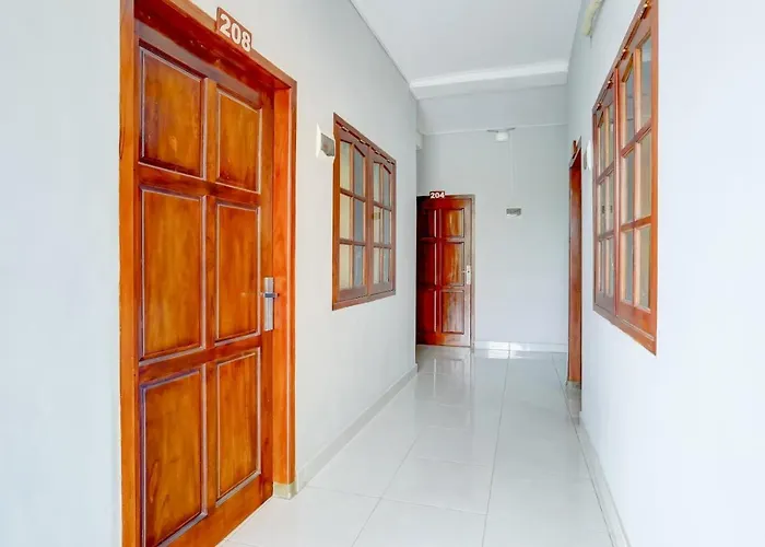 Oyo 90089 Satria Syariah