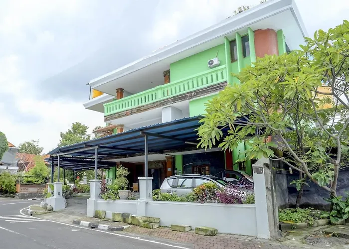 Oyo 90089 Satria Syariah 2* Denpasar
